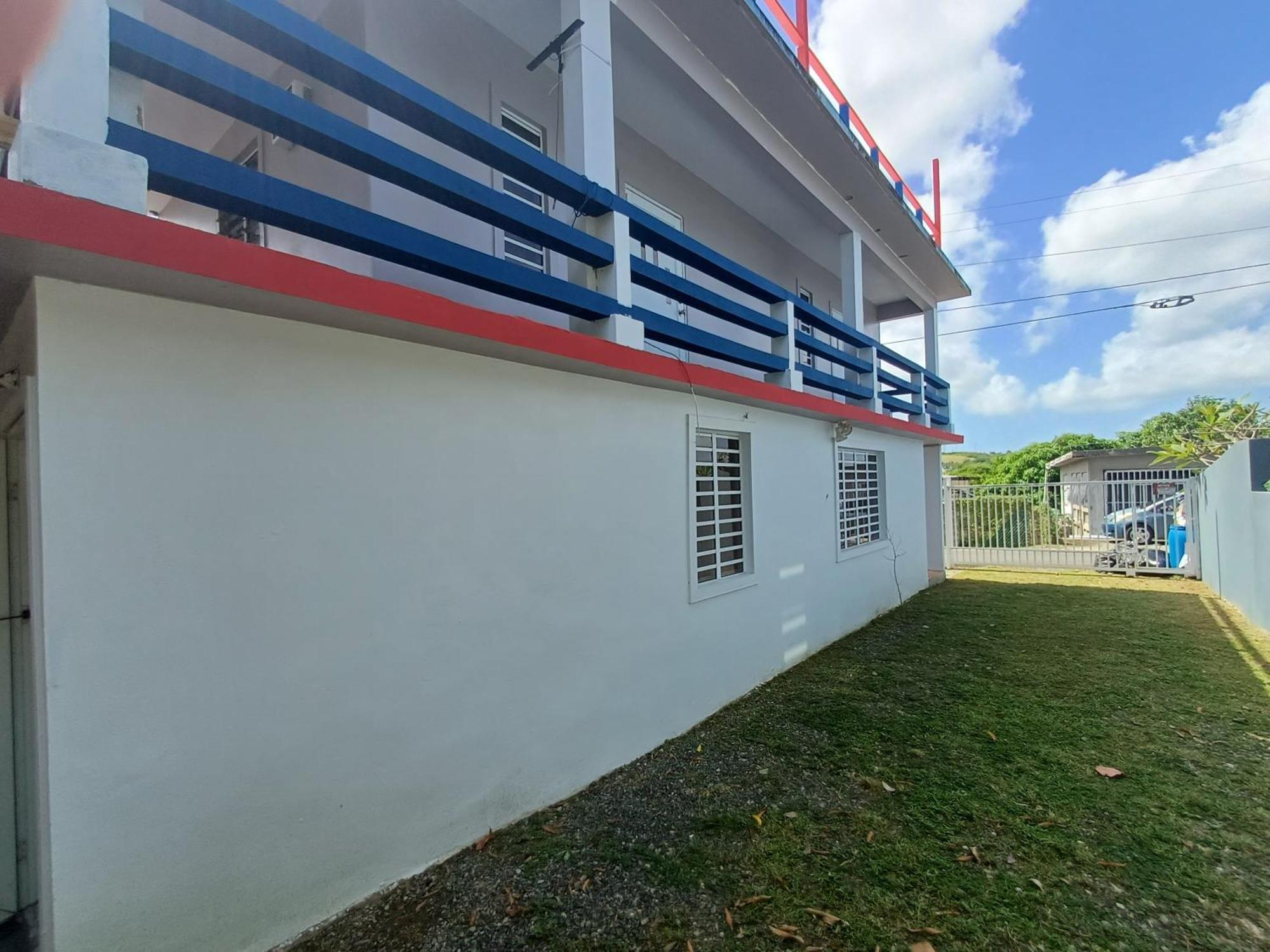 Rooster Run Glamping Camping Has Rooftop And Off The Ground Glamping Experience For 1 To 16 In A Single Tent And Views Of The Rain Forrest And To Culebra Across The Atlantic Ocean W Tents, Linens, Deluxe Air Beds, Warm Shower And More At A Great Pric Vieques Zewnętrze zdjęcie