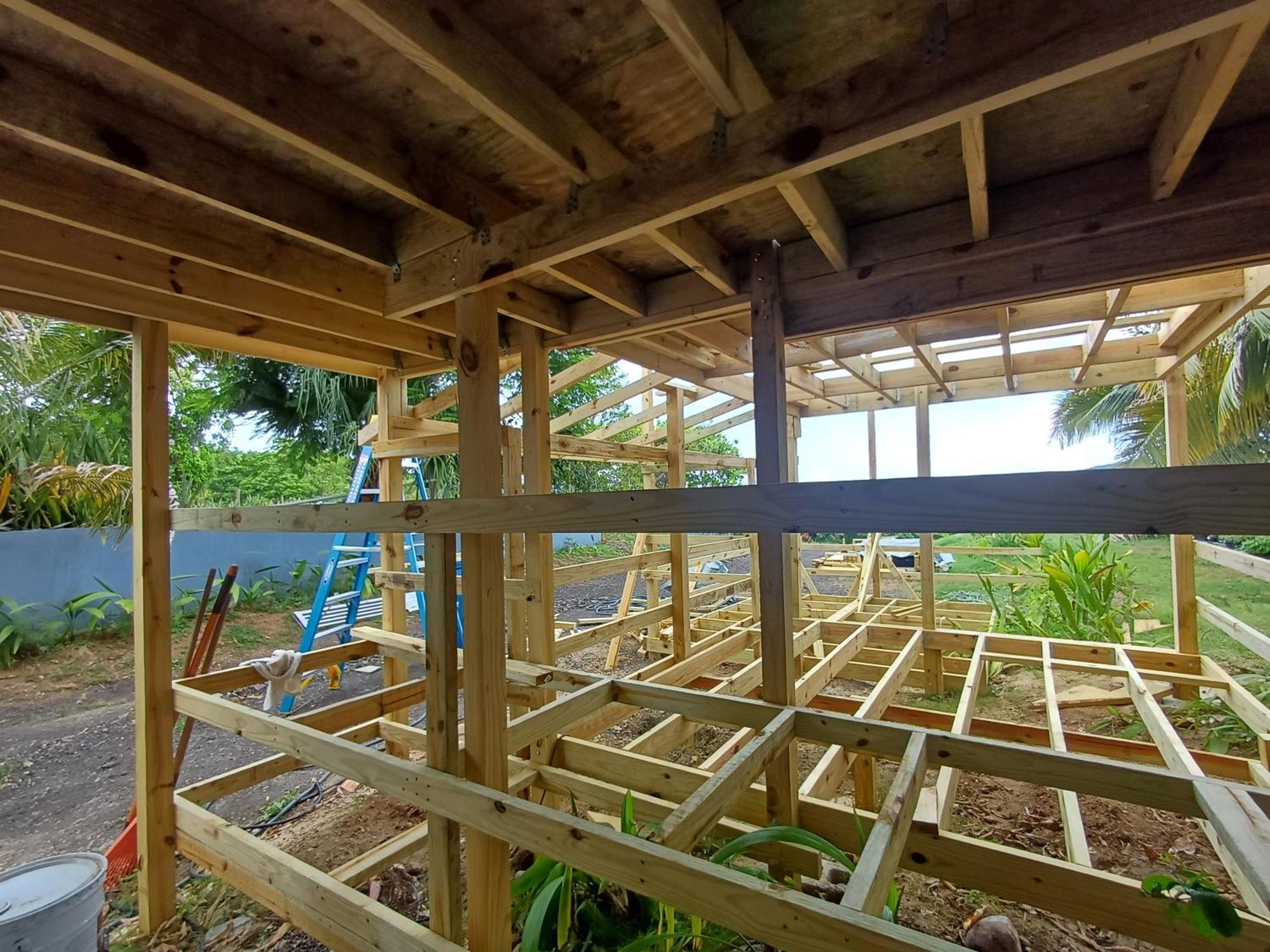 Rooster Run Glamping Camping Has Rooftop And Off The Ground Glamping Experience For 1 To 16 In A Single Tent And Views Of The Rain Forrest And To Culebra Across The Atlantic Ocean W Tents, Linens, Deluxe Air Beds, Warm Shower And More At A Great Pric Vieques Zewnętrze zdjęcie