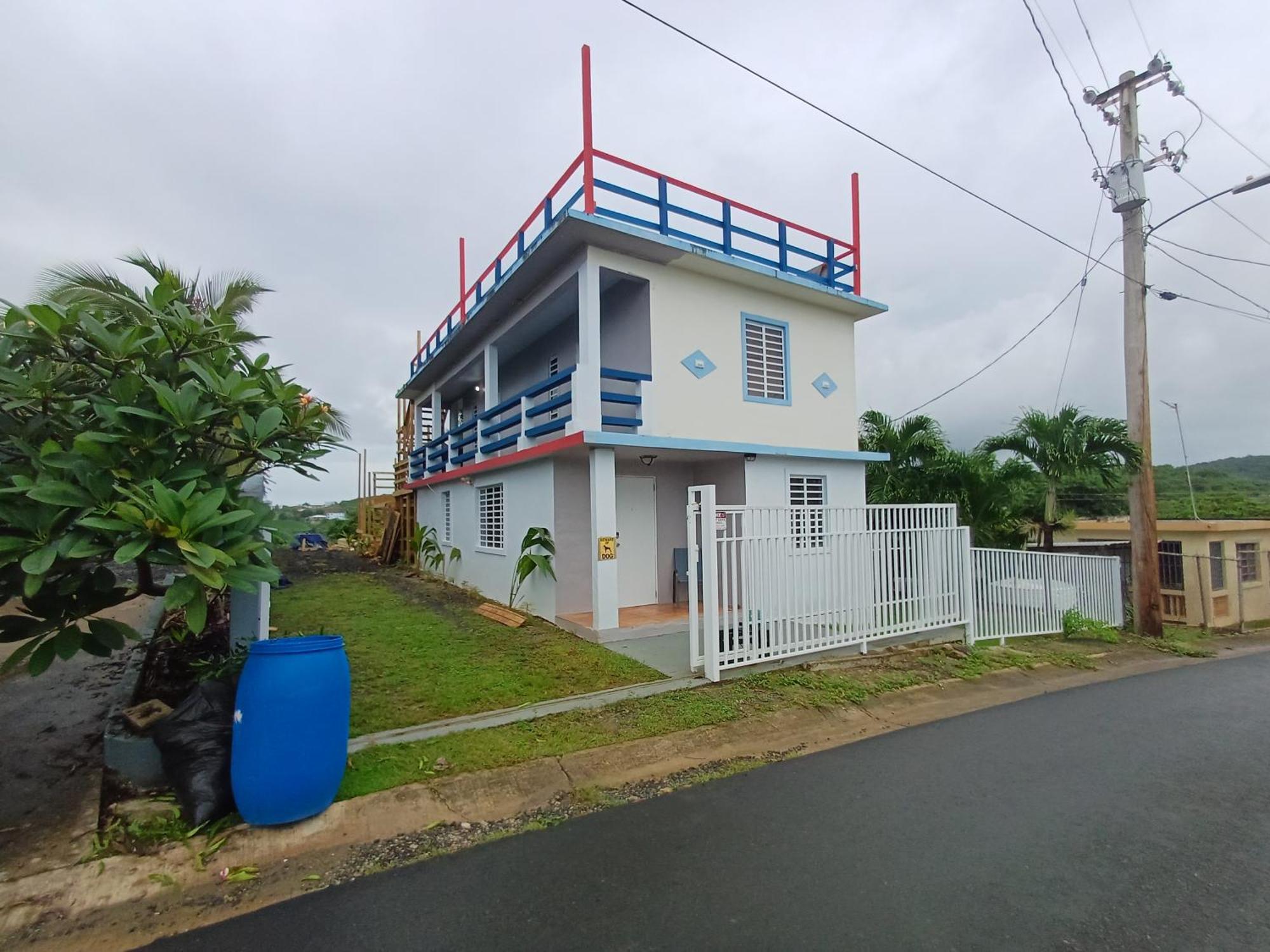 Rooster Run Glamping Camping Has Rooftop And Off The Ground Glamping Experience For 1 To 16 In A Single Tent And Views Of The Rain Forrest And To Culebra Across The Atlantic Ocean W Tents, Linens, Deluxe Air Beds, Warm Shower And More At A Great Pric Vieques Zewnętrze zdjęcie